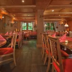 Gaestehaus Dorf-alm Hotel