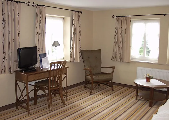 Gaestehaus Dorf-alm Hotel