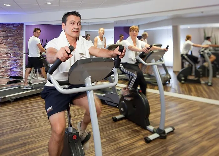 فندق Gaestehaus Dorf-alm 3*